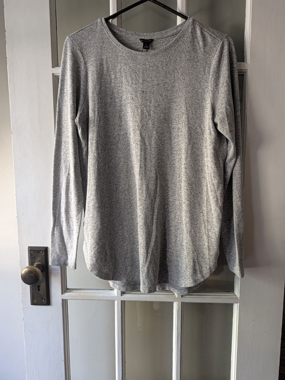 Ann Taylor Women’s Small Gray Heathered Sweater Long Sleeved Church Business